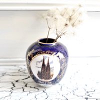 Souvenir Vase Köln, Kleine Vintage Eiform, Altes Andenkenporzellan Kölner Dom, Veilchenvase Kobalt Marine Blau Goldrand, Kirche Sakral Souvenir Vase Köln, Kleine Vintage Eiform, Altes Andenkenporzellan Kölner Dom, Veilchenvase Kobalt Marine Blau Goldrand, Kirche Sakral von GoodWASTEofTime