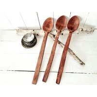 Vintage Küchenlöffel Unbenutzt Handgeschnitzt Bauernhaus Küchenausstattung Primitiv-Rustikal Naturholz Boho Landhausküche Salatbesteck Braun Vintage Küchenlöffel Unbenutzt Handgeschnitzt Bauernhaus Küchenausstattung Primitiv-Rustikal Naturholz Boho Landhausküche Salatbesteck Braun von GoodWASTEofTime