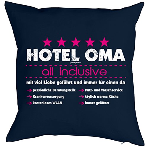 Goodman Design ® Oma Kissenbezug Hotel Oma - All Inclusive. Geschenk für die Oma Polster Sofakissen Couchkissen Weihnachten von Goodman Design