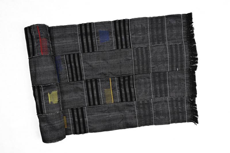 Goodman Design Tischläufer Handgefertigter Tischläufer aus traditionellem Kente-Stoff, Handgewebt in Ghana von Goodman Design
