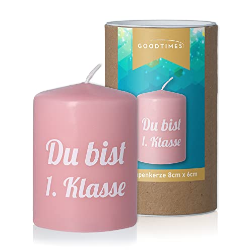 Goodtimes Stumpenkerze SafeCandle Selbstverlöschend Rosa mit Text "Du bist 1. Klasse" 8 x 6cm von Goodtimes