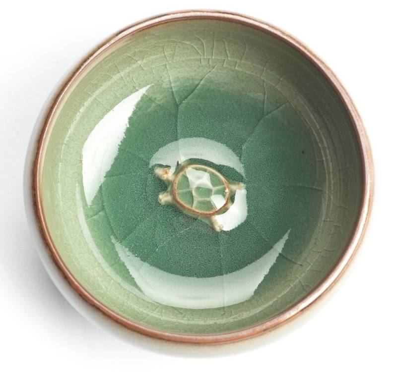 Goodwei Teeschale Asiatische Seladon Teeschale - Motiv "Turtle", Keramik Goodwei Teeschale Asiatische Seladon Teeschale - Motiv "Turtle", Keramik von Goodwei