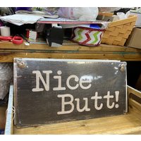 Schönes Butt Holz Schild von GooseandBugTrading