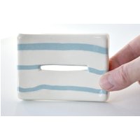Seifenschale Rechteck Verziert Blaue Welle Keramik Mit Drainageloch von GordonMckennaStudio