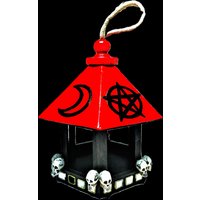 Kleines Vogelhäuschen Aus Holz, Liebevoll Verziert Und Handbemalt, Ein Hauch Magie in Deinem Garten von GothicMystikShop