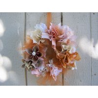 Große Shabby Chic Kusudama Blume Und Stoff Kranz - Auf Bestellung Gefertigt von GracelinePaperStudio