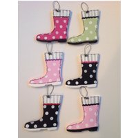 Personalisierte Handbemalte Holz Polka Dot Regen Schneestiefel Weihnachtsdekoration Personalisierte Handbemalte Holz Polka Dot Regen Schneestiefel Weihnachtsdekoration von GraciousGiggles