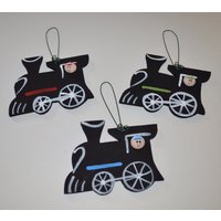 Personalisierter Holz Choo Zug Winter Baumschmuck - Ihr Name Weihnachtsfeiertag Handbemaltes Personalisierter Holz Choo Zug Winter Baumschmuck - Ihr Name Weihnachtsfeiertag Handbemaltes von GraciousGiggles