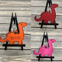 Personalisierter Holz Dinosaurier Stegosaurus Winter Baumschmuck - Dein Name Weihnachtsfeiertag Handbemaltes Schule Personalisierter Holz Dinosaurier Stegosaurus Winter Baumschmuck - Dein Name Weihnachtsfeiertag Handbemaltes Schule von GraciousGiggles