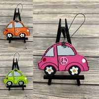 Personalisierter Holz Hippie Auto Winter Baumschmuck - Ihr Name Weihnachtsfeiertag Handbemaltes Verschiedene Farben Verfügbar Bling Personalisierter Holz Hippie Auto Winter Baumschmuck - Ihr Name Weihnachtsfeiertag Handbemaltes Verschiedene Farben Verfügbar Bling von GraciousGiggles