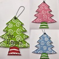 Personalisierter Holzswirl Heller Winter Baumschmuck - Ihr Name Weihnachtsfeiertag Handbemaltes Holz Personalisierter Holzswirl Heller Winter Baumschmuck - Ihr Name Weihnachtsfeiertag Handbemaltes Holz von GraciousGiggles