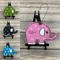 Personalisierter Pünktchen Elefant Weihnachtsanhänger Aus Holz - Baby Mädchen Und Junge Kinder Handgemalte Kopie Personalisierter Pünktchen Elefant Weihnachtsanhänger Aus Holz - Baby Mädchen Und Junge Kinder Handgemalte Kopie von GraciousGiggles