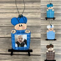 Personalisiertes Holzbild Baby Kleinkind Gesicht Bild Winter Baumschmuck - Ihr Name Weihnachtsfeiertag Handbemaltes Holz Verschiedene Farben Avai von GraciousGiggles