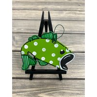 Polka Dot Bass Fisch Personalisierter Christbaumschmuck Holz von GraciousGiggles