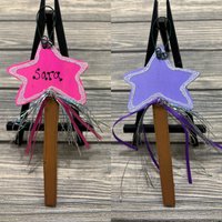 Schneller Versand - Personalisierter Holzmädchen Fee Prinzessin Weihnachtsschmuck Ihr Name Handbemaltes Holz von GraciousGiggles