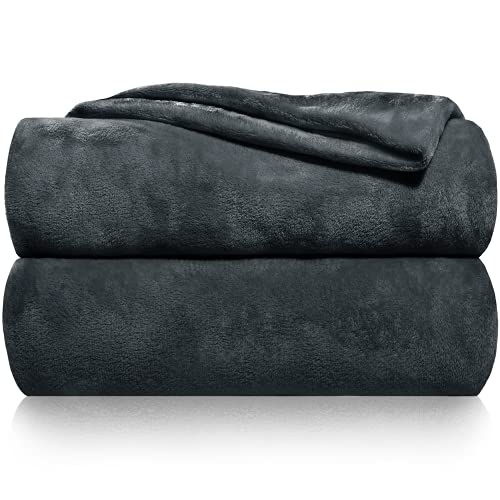 Gräfenstayn® Kuscheldecke flauschig & super weich - hochwertige Fleecedecke auch als Wohndecke, Tagesdecke, Sofadecke & Sommerdecke geeignet - Überwurf Decke Sofa & Couch (Anthrazit, 150x130 cm) von Gräfenstayn