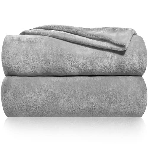 Gräfenstayn® Kuscheldecke flauschig & super weich - hochwertige Fleecedecke auch als Wohndecke, Tagesdecke, Sofadecke & Sommerdecke geeignet - Überwurf Decke Sofa & Couch (Grau, 150x130 cm) von Gräfenstayn