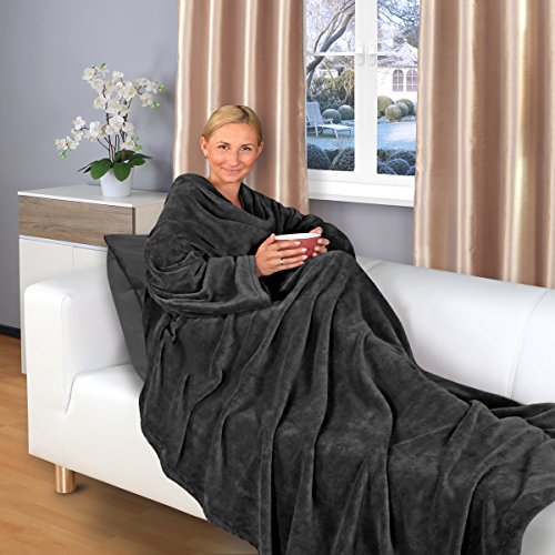 Gräfenstayn® TV-Decke mit Ärmeln und Fuß Tasche - 180 x 150 cm Kuscheldecke - viele Farben - Supersoft Flanell Mikrofaser-Flausch - mit Öko-Tex Siegel „Geprüftes Vertrauen“ (Schwarz) von Gräfenstayn