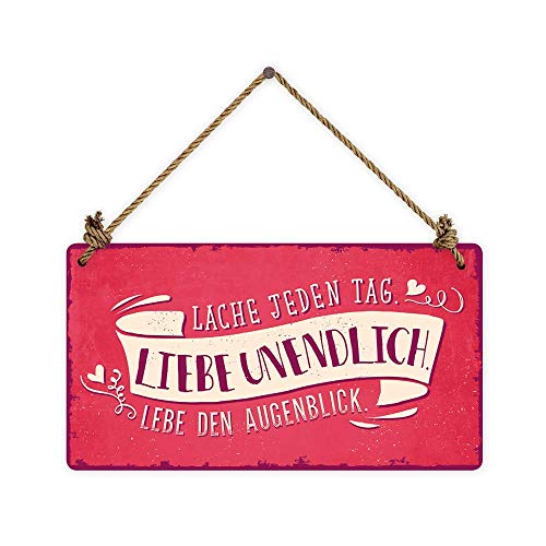 Grafik Werkstatt Wand Vintage-Art | Lache jeden Tag. Liebe unendlich. Lebe den Augenblick | Retro | Nostalgic | Pappschild mit Kordel| Deko-Schild Cardboard, Pappe, bunt, 22 x 12 cm von Grafik-Werkstatt