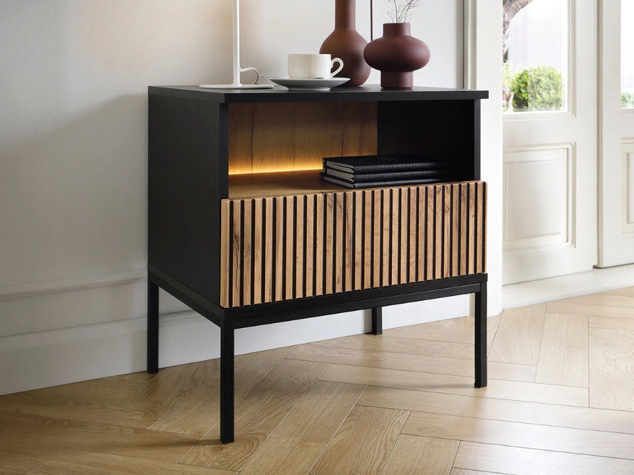 GrainGold Nachttisch DEO mit LED, Griffloss, Push-To-Open - 56x39x54 cm - Wotan-Eiche GrainGold Nachttisch DEO mit LED, Griffloss, Push-To-Open - 56x39x54 cm - Wotan-Eiche von GrainGold