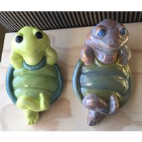 Einzigartige Porzellan Keramik Schildkröte Perfekt Für Ihr Haus, Ihre Veranda, Ihren Hof Oder Garten von GrammysDivineDesigns