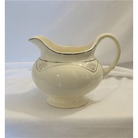 Milchkännchen Ringelblume Platin 10 Unzen Homer Laughlin Ein 40 N 8 Milchkännchen Ringelblume Platin 10 Unzen Homer Laughlin Ein 40 N 8 von GraniAttic