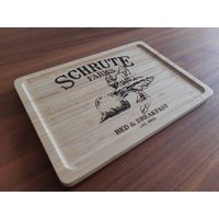 Schneidebrett, Dekobrett, "Schrute Farms - Bed & Breakfast, Frühstücksbrett Schneidebrett, Dekobrett, "Schrute Farms - Bed & Breakfast, Frühstücksbrett von GraviPrintDesign