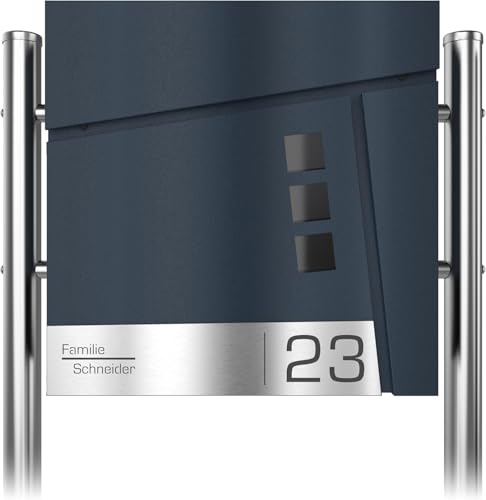 Graviers Design Briefkasten freistehend in Anthrazit RAL 7016 mit Standfuß - Sichtfenster Postkasten personalisiert Edelstahl Namensschild Hausnummer - Briefbox mit Schloss Zeitungsfach von Graviers Design