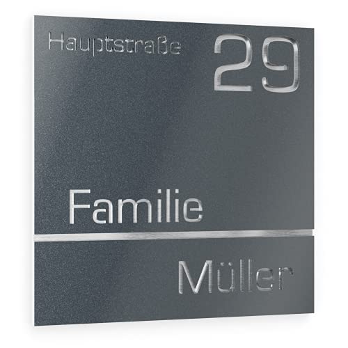 Graviers Design Hausnummer aus V2A Edelstahl 230x230mm - Anthrazit Metallic - Wetterfest Rostfrei Individuell anpassbar Straße Nummer Familienname - Made in Germany von Graviers Design