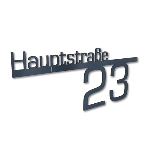 Graviers Design Hausnummernschild pulverbeschichtet in RAL7016 - Straßenname Hausnummer aus lasergeschnittenen Stahl - Straße Nummer personalisiert 300-600 mm Breit - Türschild Design 1 von Graviers Design