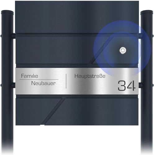Graviers Design Standbriefkasten mit Funkklingel in Anthrazit RAL 7016 - Postkasten personalisiert Edelstahl Lasergravur Name Hausnummer Straßenname - Briefkasten Schloss Design 2 von Graviers Design