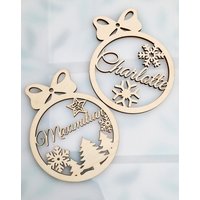 Weihnachtskugel Aus Holz, Namensgravur, Weihnachtsbaumdekoration, Personalisierte Weihnachtsverzierung, Weihnachtsanhänger Graviert von GravurGass