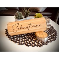 Teeflasche Thermosflasche Bambus Mit Sieb Inkl. Wunschgravur, Personalisierbare Trinkflasche Doppelwandig Und Bruchfest von Gravurstuff