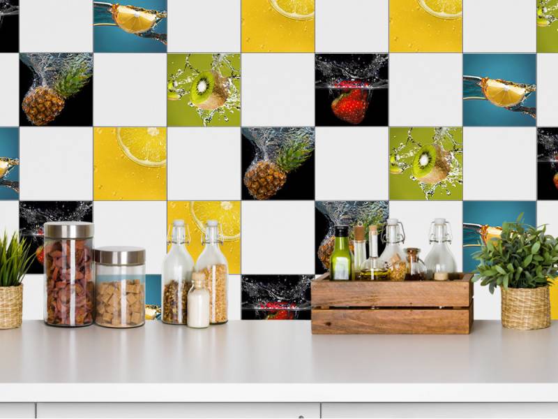 Fliesenaufkleber Set Früchte im Wasser Ananas Kiwi von Graz Design
