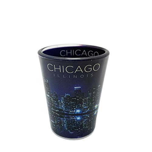 Chicago Night Scene Glas Souvenir zweiseitiges Schnapsglas – 57 ml von Great Chicago Gifts
