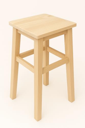 greca Quadratischer Hocker aus massivem Kiefernholz. Maße (Breite/Tiefe/Höhe): 28 x 28 x 49 cm. Sehr robust. Aus Rohholz kann lackiert werden. von Greca