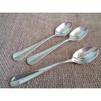 Collectibles Vintage Stempel Silbe Plated Three Tea Spoons Switzerland Home Decor von GreekOramaa
