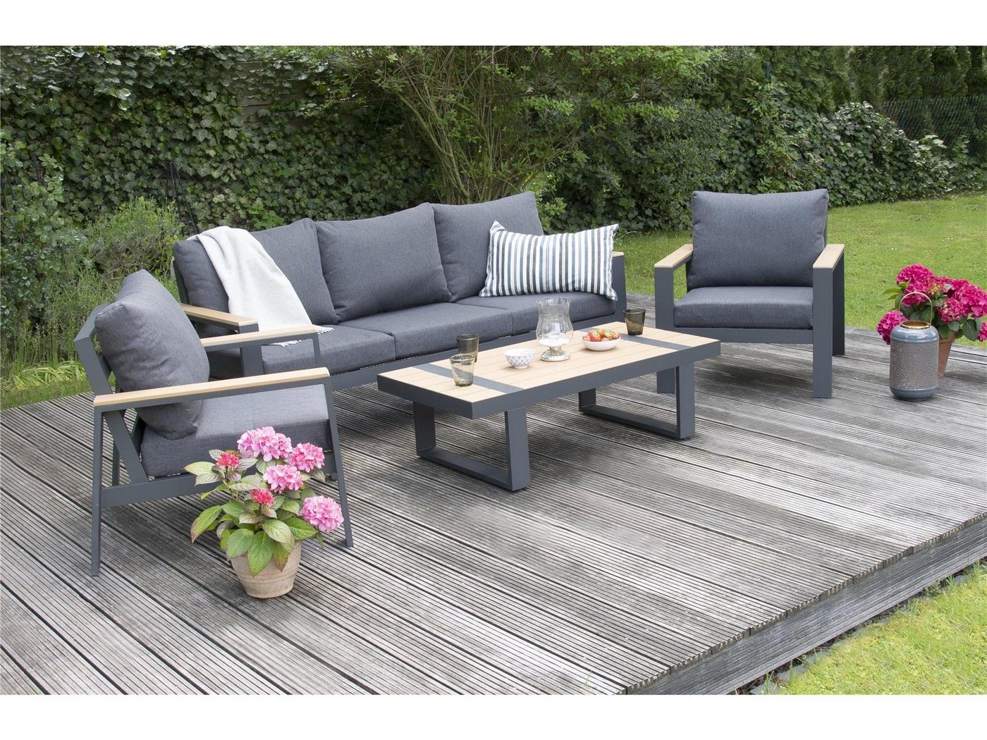 Green Spirit Gartenlounge-Set Alu Gartenmöbel Set Atria, (Set, 4-tlg), Tischplatte aus WPC, für bis zu 5 Personen geeignet von Green Spirit