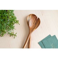 Handgefertigter Goldener Teakholz-Salatbesteckset, Handgefertigte Holzsalatbesteck, Holzservierutensil, Küchenutensil, Hochzeitsgeschenke Handgefertigter Goldener Teakholz-Salatbesteckset, Handgefertigte Holzsalatbesteck, Holzservierutensil, Küchenutensil, Hochzeitsgeschenke von GreenOliveGoods