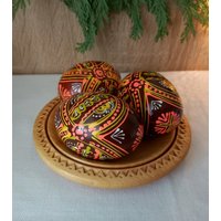 Set Pysankas Holz Ostereier Auf Teller Bemalt Für Ein Dekor Ukraine Pysanka Ukrainisch Pysanky von GreenSpringSprout