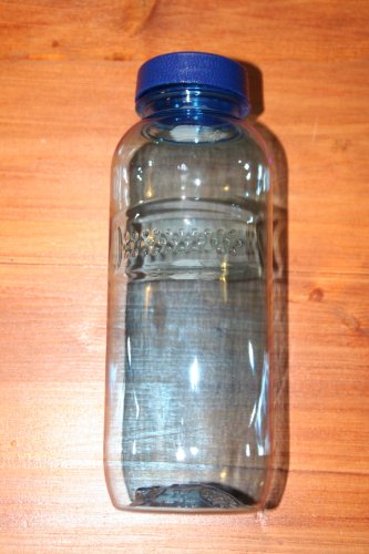 Trinkwasserflasche 0,5 Liter aus lebensmittelechtem Tritan ohne Bisphenol A Trinkwasserflasche 0,5 Liter aus lebensmittelechtem Tritan ohne Bisphenol A von Greiner