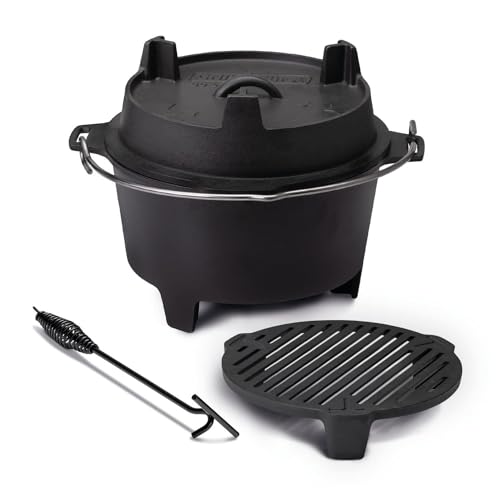 Grillfürst Dutch Oven Set ca. 6 Liter - stabil stehender Feuertopf durch spezielle T-Füße, hitzebeständiger Gusseisen Topf, Deckel als Pfanne nutzbar, DO 6 inkl. Deckelheber und Feuerrost von Grillfürst