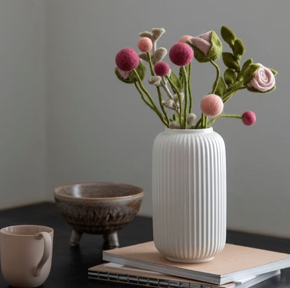 Kunstblumenstrauß Gemischter Strauß aus Filzblumen Rose, Zweige, Blüten, Gry & Sif, Handmade Kunstblumenstrauß Gemischter Strauß aus Filzblumen Rose, Zweige, Blüten, Gry & Sif, Handmade von Gry & Sif