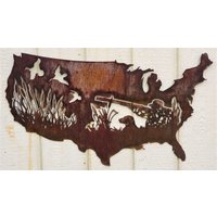 Wasservogel Jäger Und Sein Partner Geschnitten in Us Grenze Wandbehang Wasservogel Jäger Und Sein Partner Geschnitten in Us Grenze Wandbehang von Gsquaredmetalart