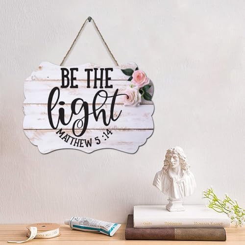 Guangpat Rustikales Holzschild mit Bibelvers "Be The Light Matthew 5 14", Holzschilder, 10,2 x 15,2 cm, Schriftkunst, Wandkunst, Wanddekoration, Wandaufhänger für Küche, Schlafzimmer, Wohnzimmer Guangpat Rustikales Holzschild mit Bibelvers "Be The Light Matthew 5 14", Holzschilder, 10,2 x 15,2 cm, Schriftkunst, Wandkunst, Wanddekoration, Wandaufhänger für Küche, Schlafzimmer, Wohnzimmer von Guangpat