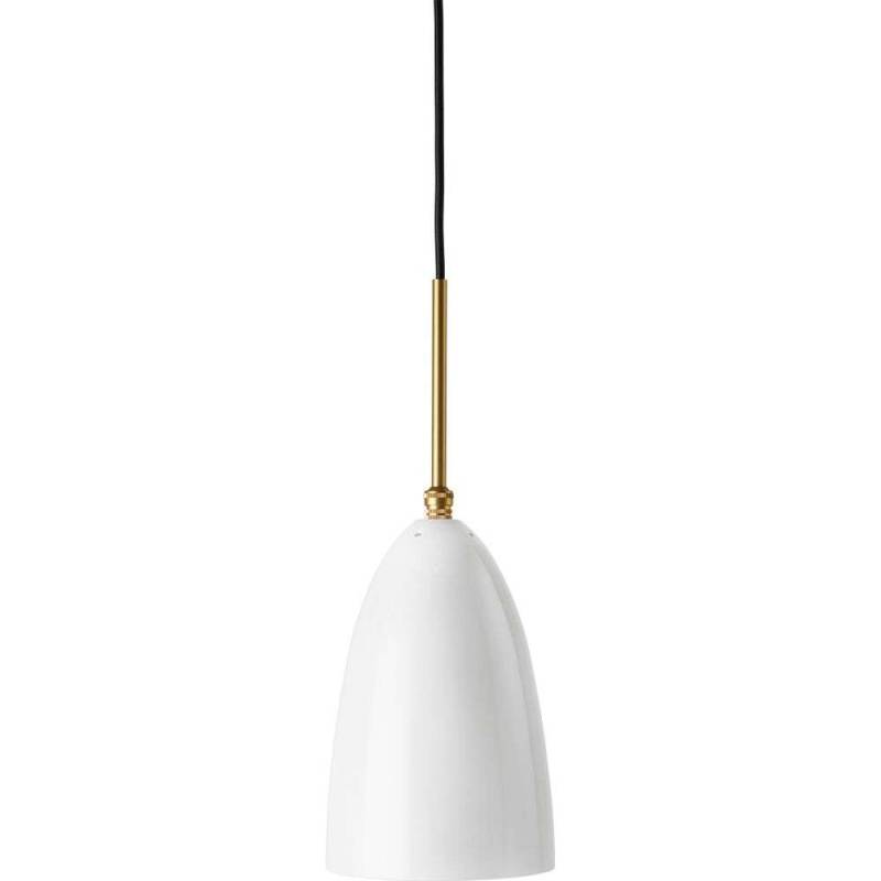 GUBI - Gräshoppa Pendelleuchte Glossy Alabaster White/Brass von GUBI