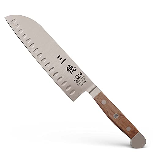 GÜDE Solingen - Santoku Messer mit Kulle geschmiedet, 18 cm, Fasseichenholz, ALPHA FASSEICHE, Doppelkropf, Handmade Germany, Eichenholz von Güde