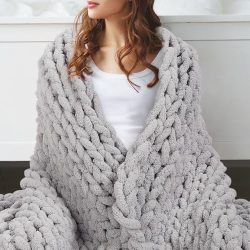 Gugxiom Chunky Knit Blanket, 127 x 152 cm Chenille Gestrickt Decke, wArm & Gemütlich, Hand Strickdecke, Grob Gestrickte Decke für Couch Bett(Hellgrau) von Gugxiom