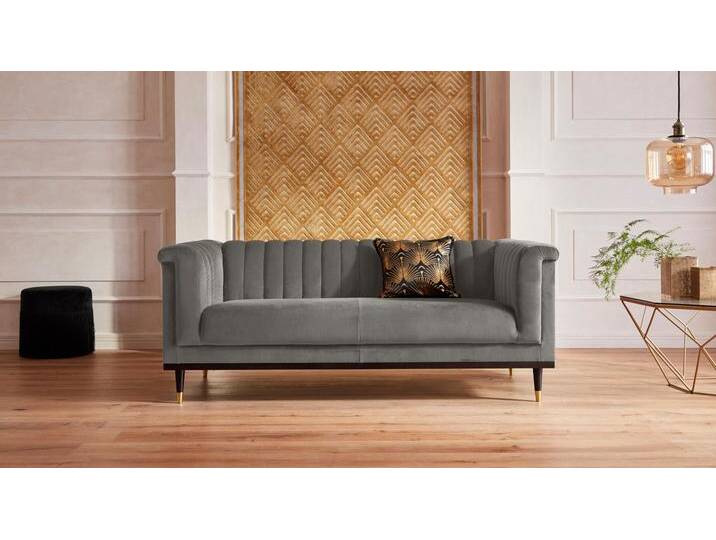 2-Sitzer Chamby , grau (hellgrau), B:180cm H:71cm T:85cm, Luxus-Microfaser Lederoptik (100% Polyester), Scheuertouren: 40.000, Pilling: 4, Samtoptik (100% Polyester), GUIDO MARIA KRETSCHMER HOME & LIVING, Sofas, mit Holzrahmen unten und Steppung im Lehnenbereich von Guido-Maria-Kretschmer-Home-&-Living