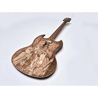 Billy Gibbons Von Zz Top Inspirierte Hölzerne Gitarren-Wanduhr von Guitaria
